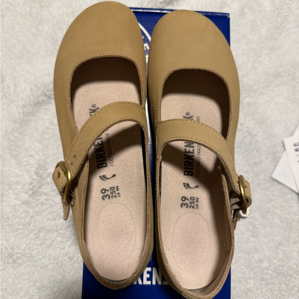 NWT Birkenstock Tracy Size 39 Narrow Fit Tan Mary-Jane with Gold Buckle - Picture 3 of 4